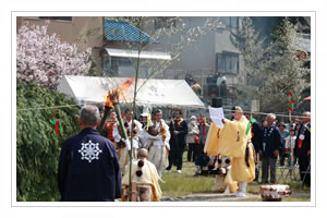 釈迦降誕花祭り・大護摩供養